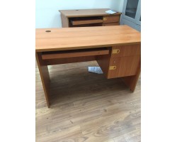 THANH LÝ BÀN LÀM VIỆC VĂN PHÒNG 1M2