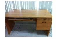 THANH LÝ BÀN LÀM VIỆC VĂN PHÒNG 1M4