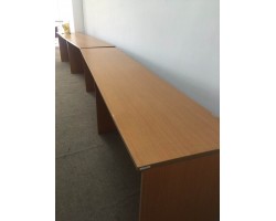 Thanh lý bàn làm việc nhóm 2m4