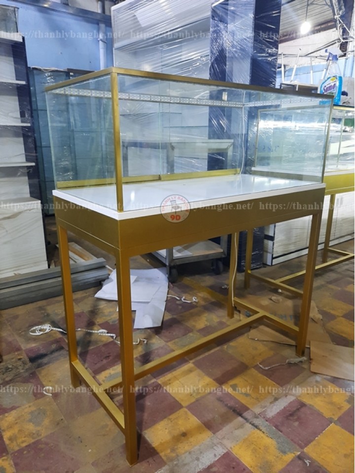 Tủ Kính trưng bày nữ trang - đồng hồ 1m x 40