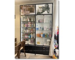 TỦ KÍNH TRƯNG BÀY MỸ PHẨM CŨ