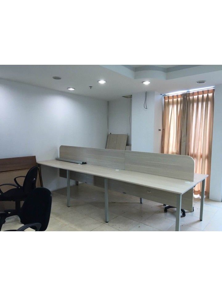 Thanh lý bàn cụm nhân viên 2m4