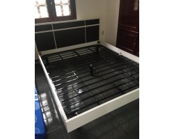 Thanh lý giường 1m6 khung sắt