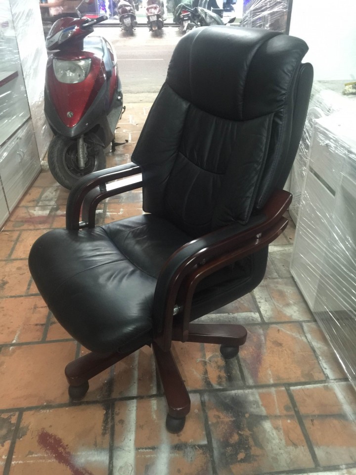 Thanh lý ghế xoay giám đốc mới 90% giá rẻ