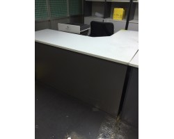 Thanh lý bàn làm việc MFC chữ L 