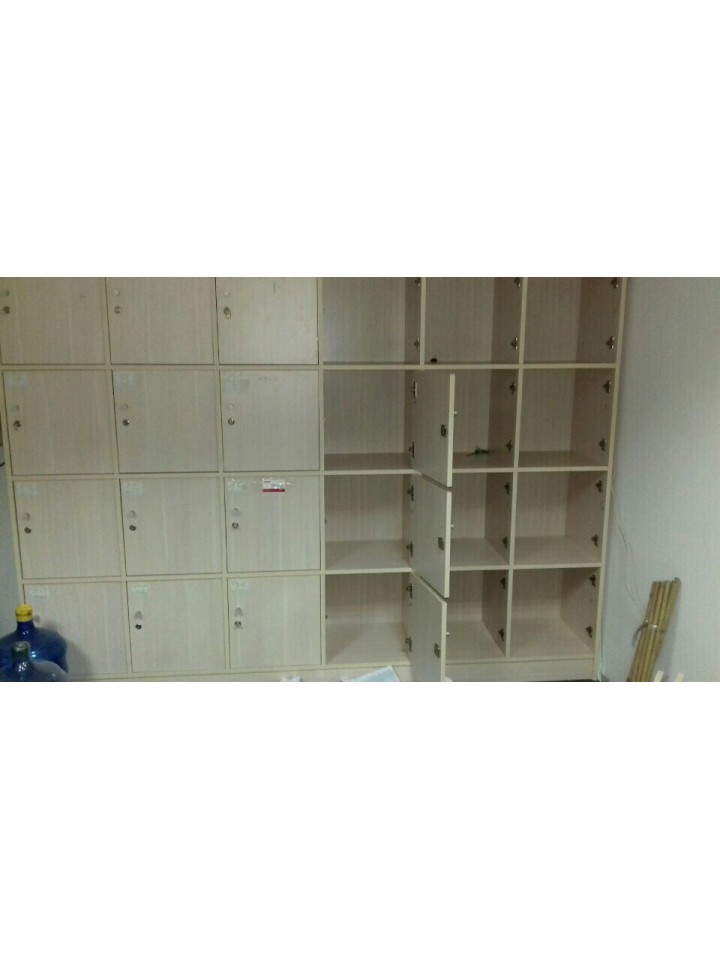 Thanh lý tủ locker MDF 24 ngăn 2m4x1m6