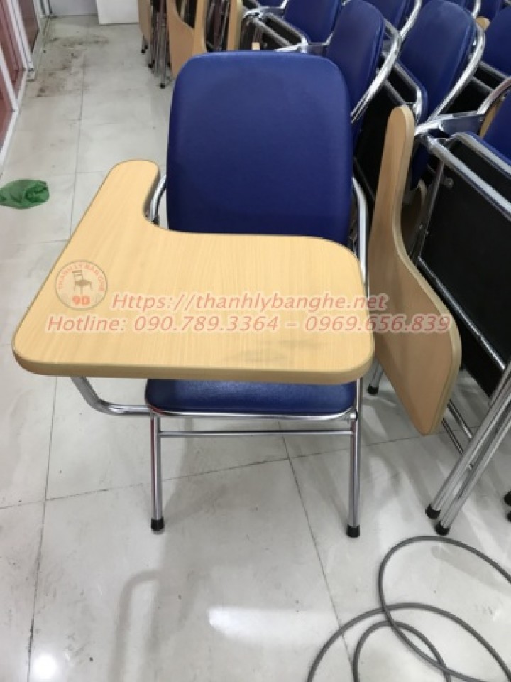 Thanh lý ghế xếp liền bàn chân inox cũ