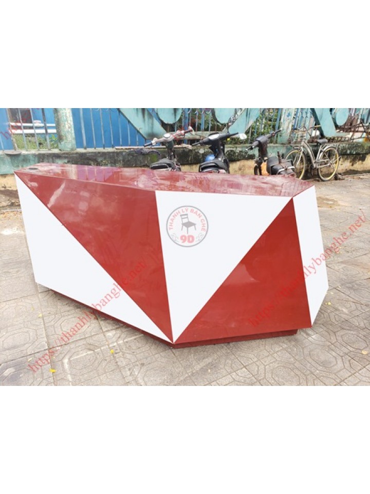QUẦY LỄ TÂN THANH LÝ