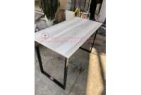 Bàn làm việc chân sắt 60x1m2 cũ giá rẻ