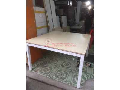 Bàn làm việc chân sắt thanh lý giá rẻ tại TpHCM