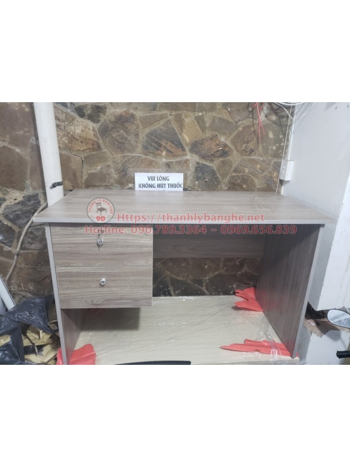 Bàn làm việc 2 hộc cũ thanh lý tại TpHCM