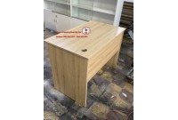 Bàn làm việc nhân viên thanh lý Mới 98%