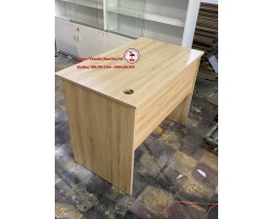 Bàn làm việc nhân viên thanh lý Mới 98%