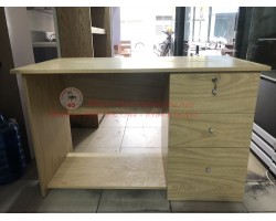 Thanh lý gấp 20 bàn làm việc 3 hộc chân ván cũ giá rẻ
