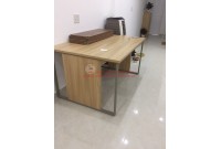 Thanh lý bàn làm việc chân sắt cũ 1mx1m5