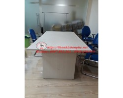 Thanh lý bàn họp văn phòng cũ 1mx1m8 giá rẻ