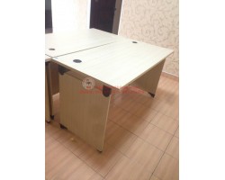 Thanh lý bàn làm việc MFC màu kem 1m2
