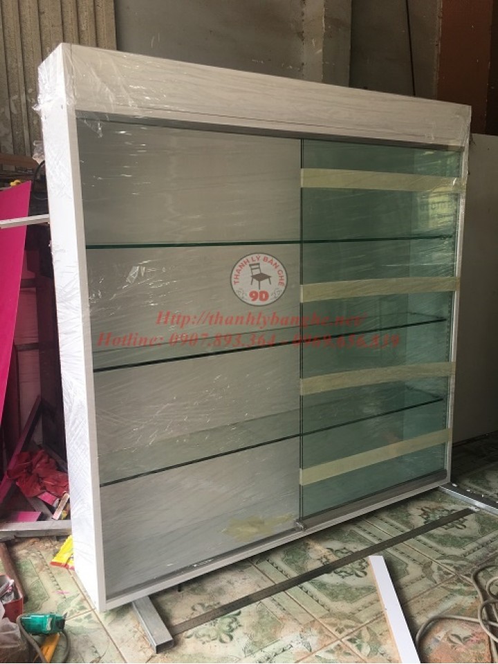 Thanh lý tủ kệ kính treo tường cũ 1m2x1m2