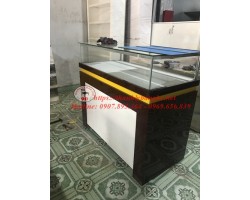 Thanh lý tủ kính trưng bày điện thoại cũ MS707