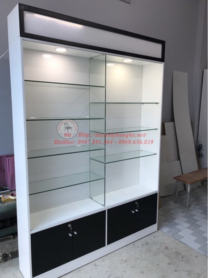 Thanh lý cửa kiếng trưng bày cửa kính lùa 2m2