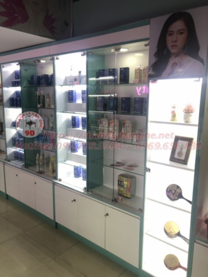 Tủ trưng bày mỹ phẩm giá rẻ MS821