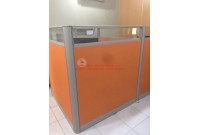 Thanh lý vách ngăn văn phòng cũ màu cam 1m2
