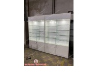 Thanh lý tủ trưng bày kính tầng có đèn led sáng