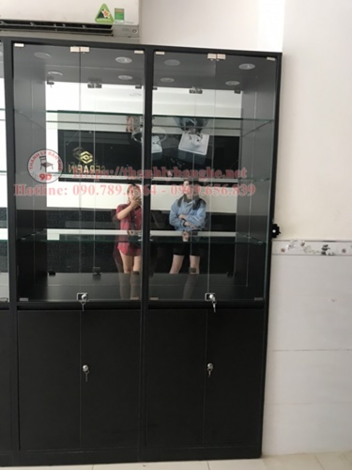 Thanh lý tủ kệ trưng bày giá rẻ tại TpHCM
