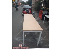 Bàn làm việc nhân viên 2m thanh lý giá rẻ